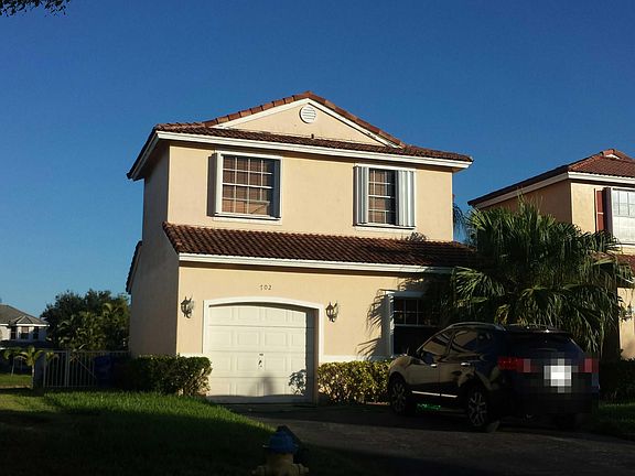 3rd image of 702 NW 173rd Ter
