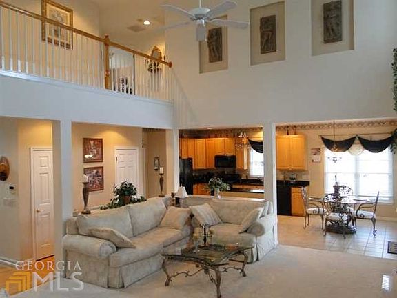 3rd image of 100 Ennisbrook Dr SE