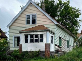 2004 W Keefe Ave, Milwaukee, WI