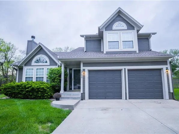 14690 W 151st Ter, Olathe, KS 66062