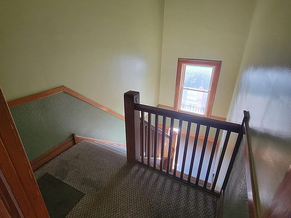 2nd image of 6333 N Richmond St Floor 3