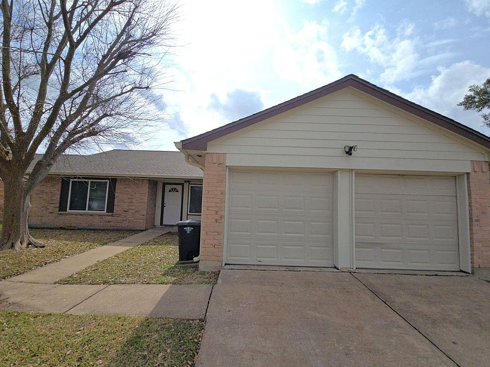 1st image of 19415 Southaven Dr #19415