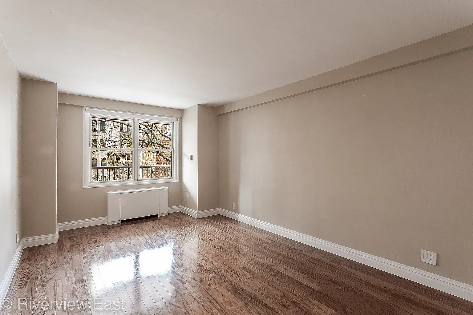 251 East 32nd Street — Photo 3