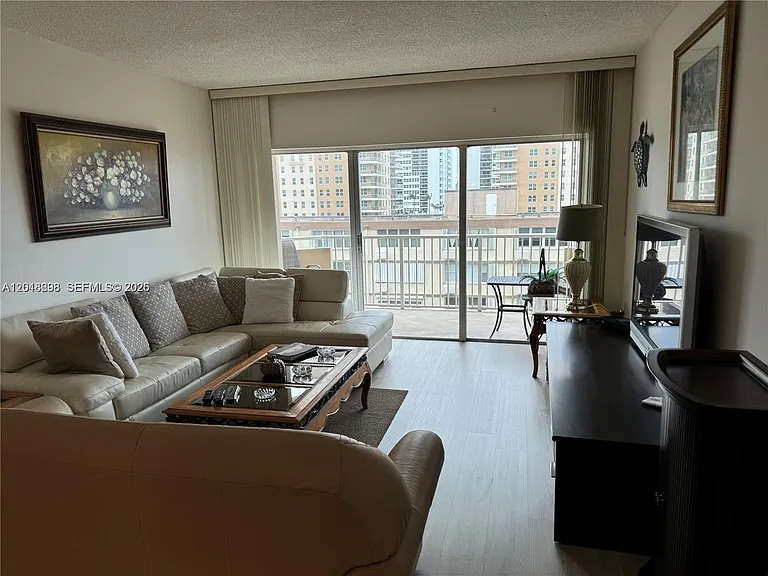 1950 S Ocean Dr #4D — Photo 7
