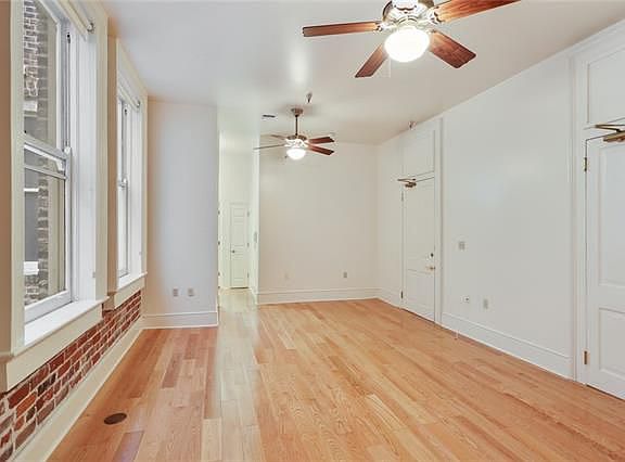4th image of 237 Dauphine St Unit 5