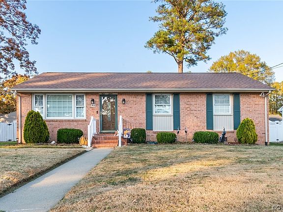 2nd image of 912 Dogwood Dr