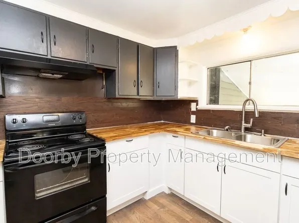 5270 Rotary Dr, Chattanooga, TN 37416