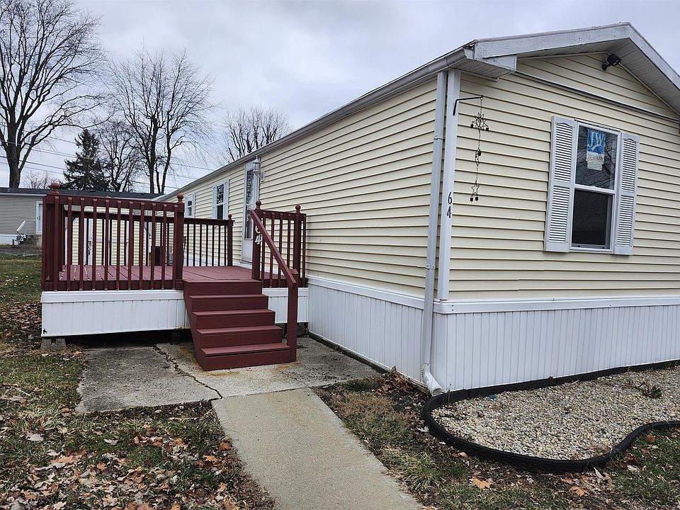 Exterior Image-0-Commodore River Valley Estates