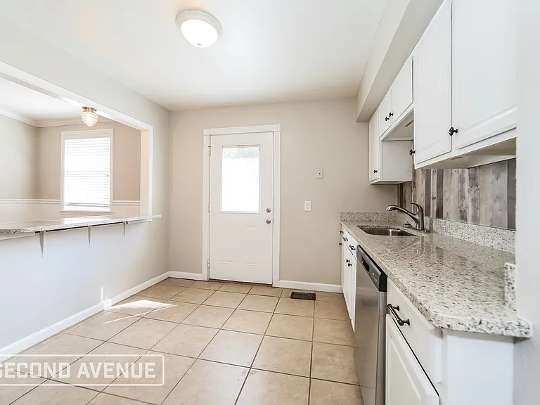 11267 Bruce Dr — Photo 10