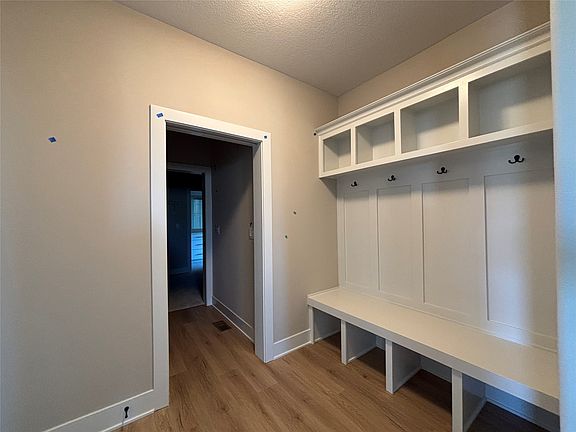 5th image of 1825 Silver Maple Dr
