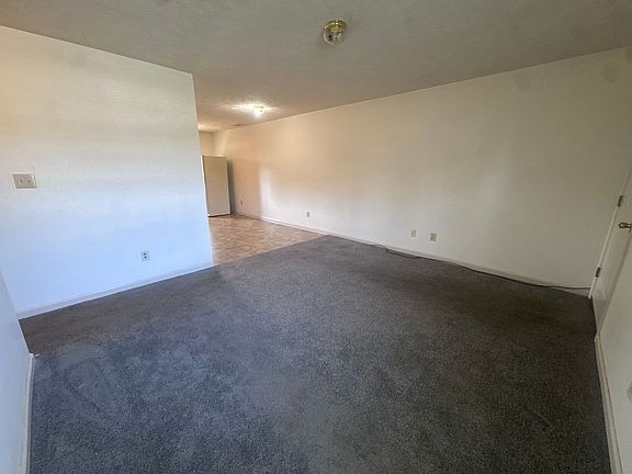 3rd image of 143 Centipede Ln