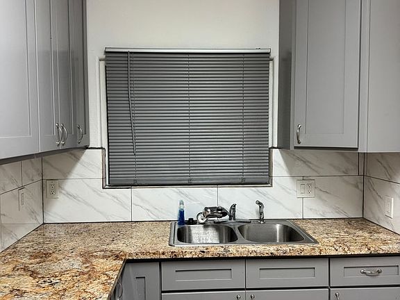 4th image of 2252 W 28th St #2254-1/2