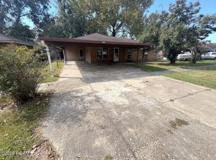 12209 Strauss Dr, Baton Rouge, LA 70811