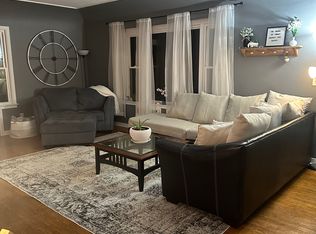 2415 Glen Pl, Davenport, IA 52804