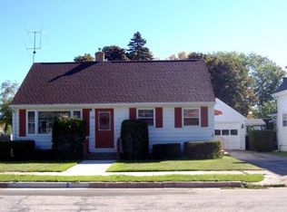 706 2nd St, Kewaunee, WI 54216