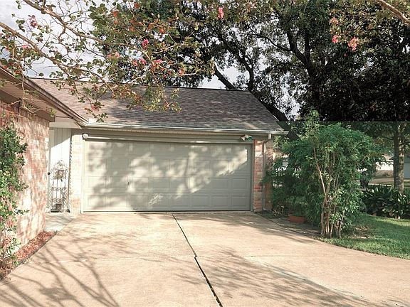 2nd image of 18046 Garden Manor Dr