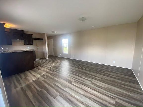 3rd image of 1915 Annapolis Ave #46