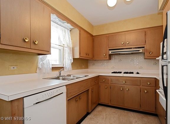 5th image of 10428 S 51st Ct