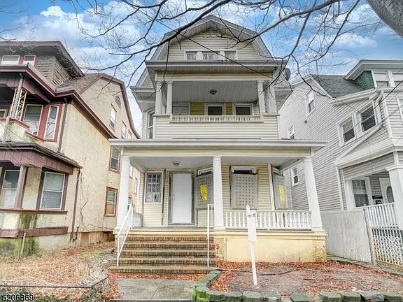 3rd image of 796 S 13th St #C