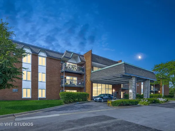 4224 Saratoga Ave APT 304, Downers Grove, IL 60515