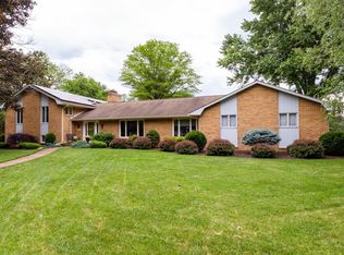 1290 Nova Dr, Waynesboro, VA 22980