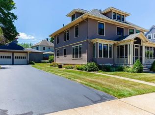 411 Stewart St, Fall River, MA 02720