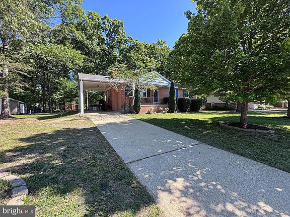 2nd image of 3637 Woodley Rd
