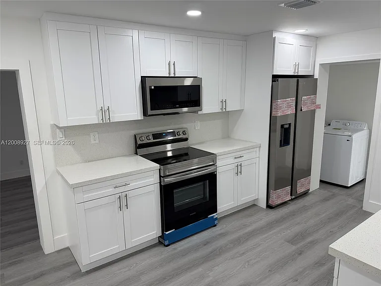 13885 NW 5th Ave — Photo 4