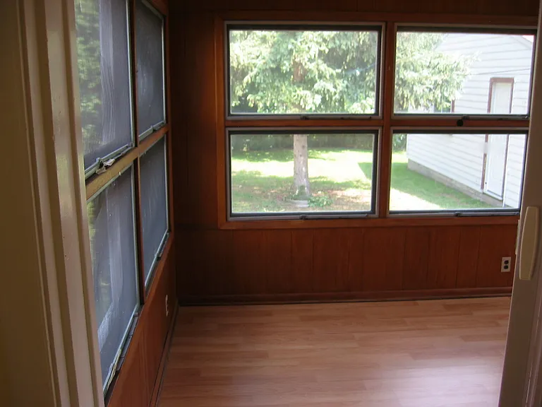 23080 Rensselaer St — Photo 25