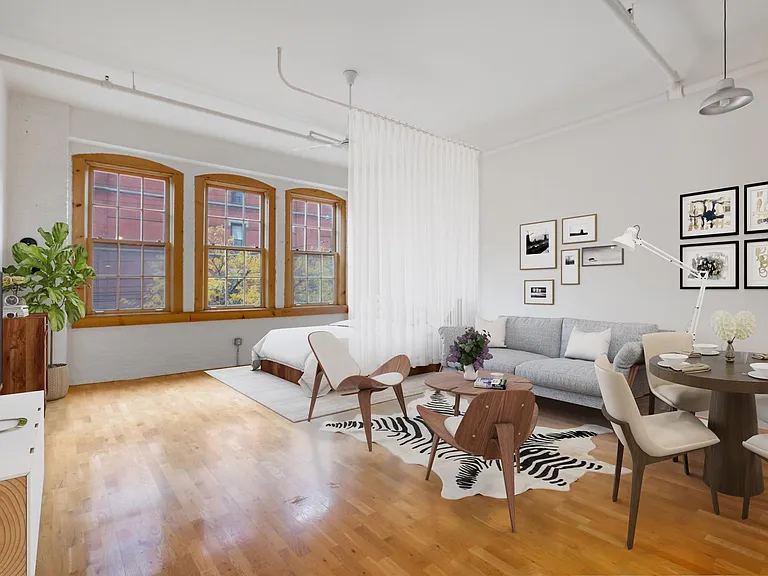 Park Foundry - Studio - Living Room - E Line