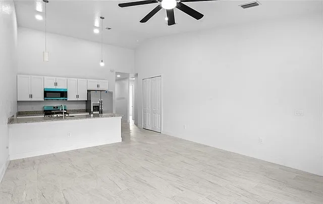 937 Jaguar Blvd — Photo 7