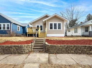 2370 27th St, Moline, IL 61265