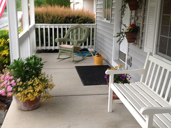 Frront Porch