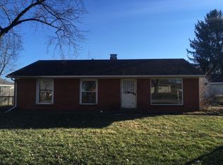 2215 Ashbourne Rd, Anderson, IN 46011