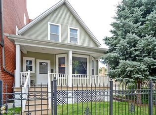 1950 W Foster Ave, Chicago, IL 60640