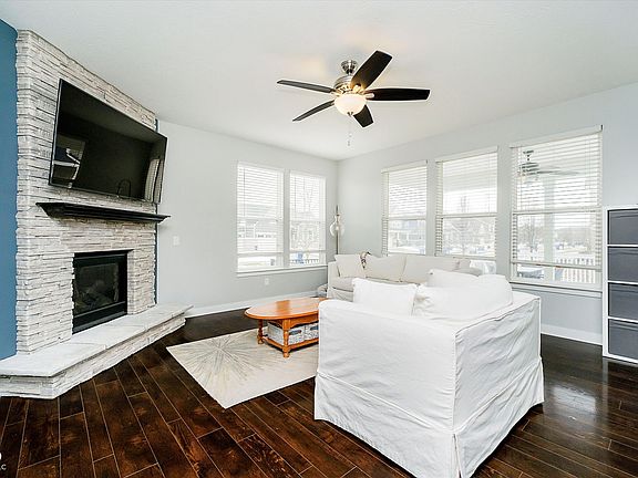 5th image of 10214 Cloverbank Dr