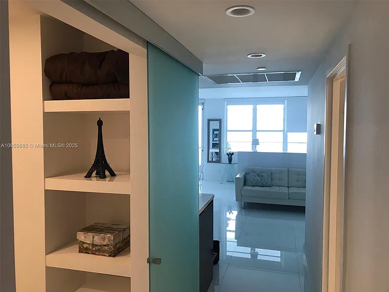 100 Lincoln Rd #719 — Photo 11
