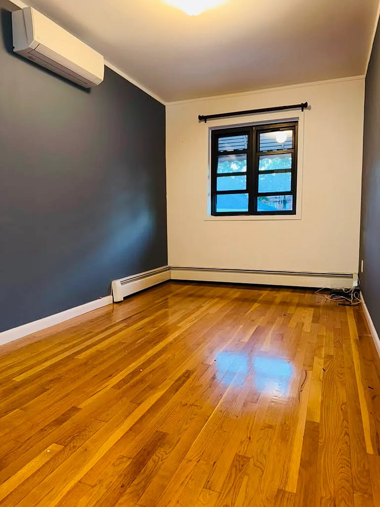 3 bed, $3,200 — Photo 2