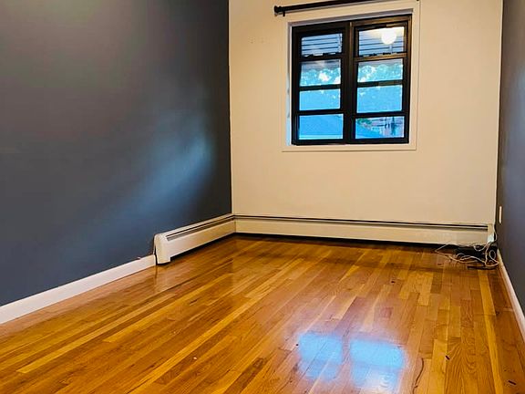 2nd image of 545 Hollywood Ave Floor 2