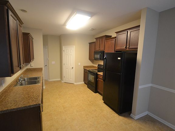 3rd image of 4430 Rosegate Dr