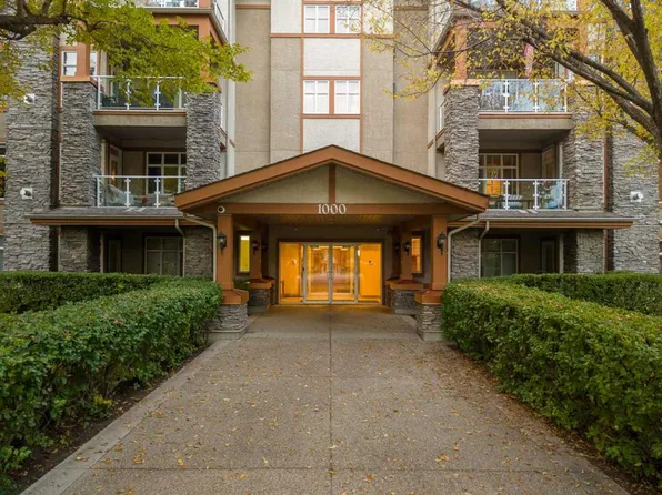 1104 Lake Fraser Ct SE #1104, Calgary, AB T2J 7G4