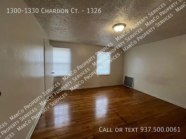 1300-1330 Chardon Ct #1326 — Photo 3