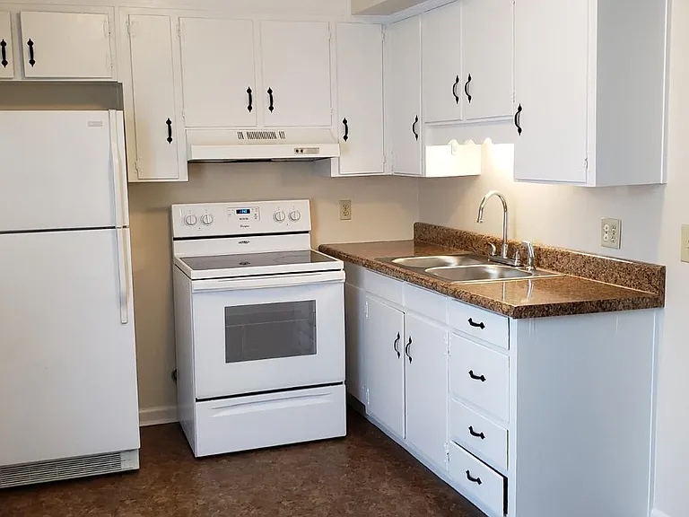 725 Normandy St NE — Photo 5