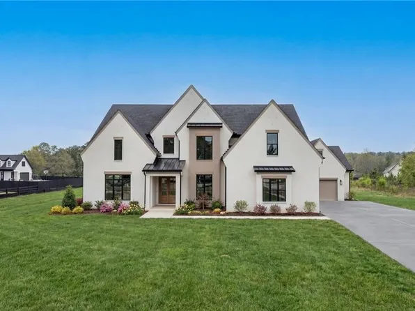 3215 Indian Shoals Rd, Dacula, GA 30019