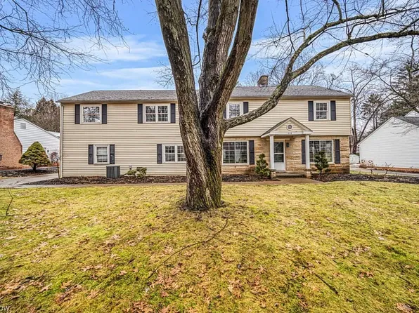 444 Hampshire Rd, Akron, OH 44313