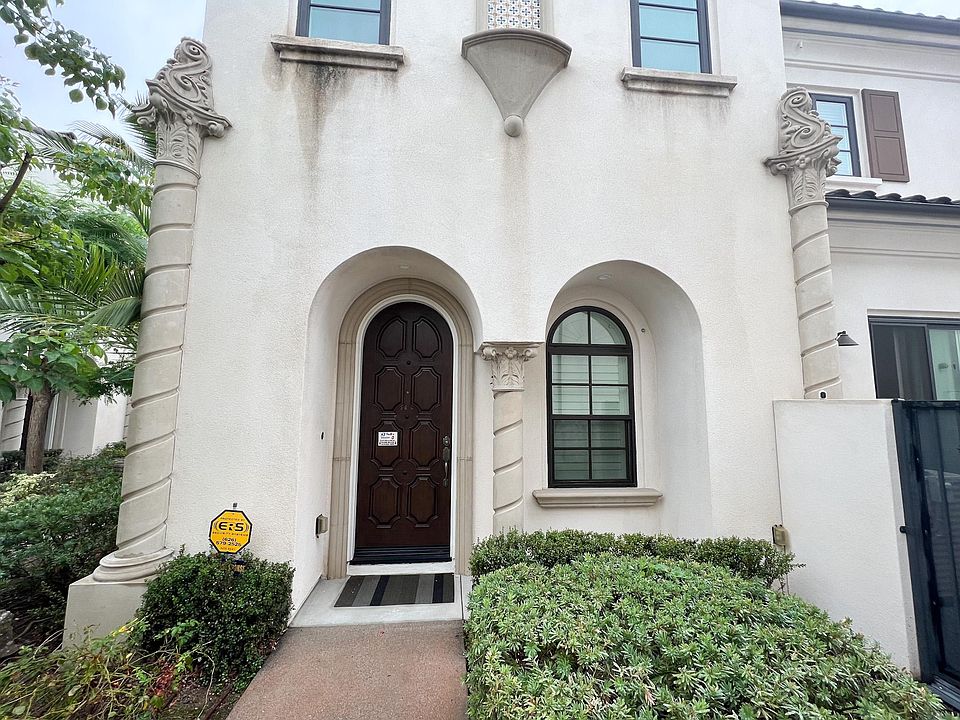 1st image of 586 S 2nd Ave