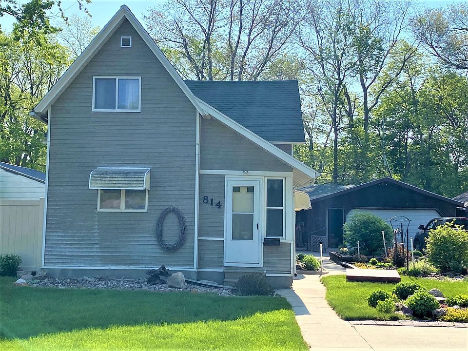 1st image of 814 N 6th St