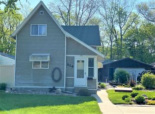 814 N 6th St, Estherville, IA 51334