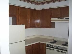 4th image of 330 E Sunshine Dr APT 103