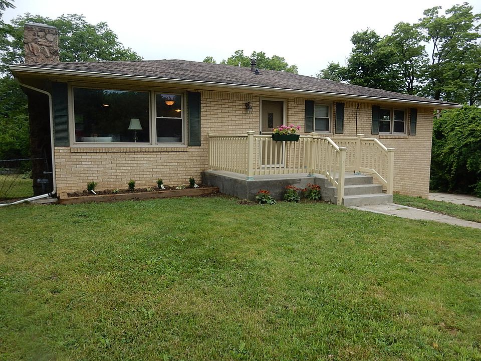 1st image of 1611 Cottonwood Dr